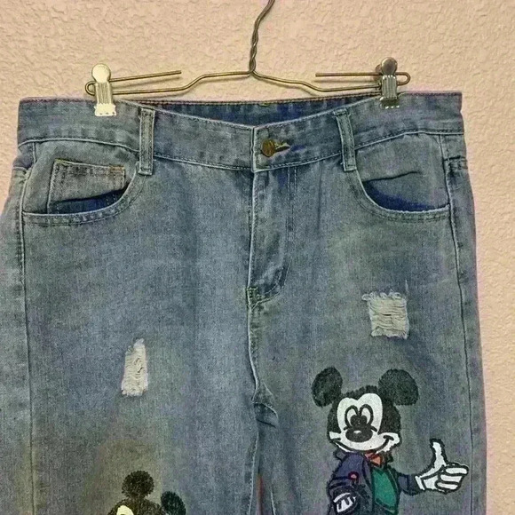 Mickey Mouse women’s Jeans sz 2XL slim fit medium wash streetwear Disney comfy - Picture 4 of 10